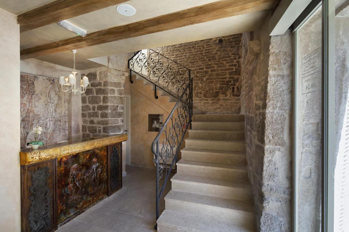 Heritage Hotel Life Palace