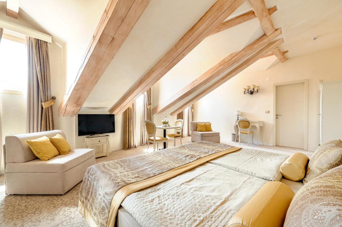 Heritage Hotel Life Palace