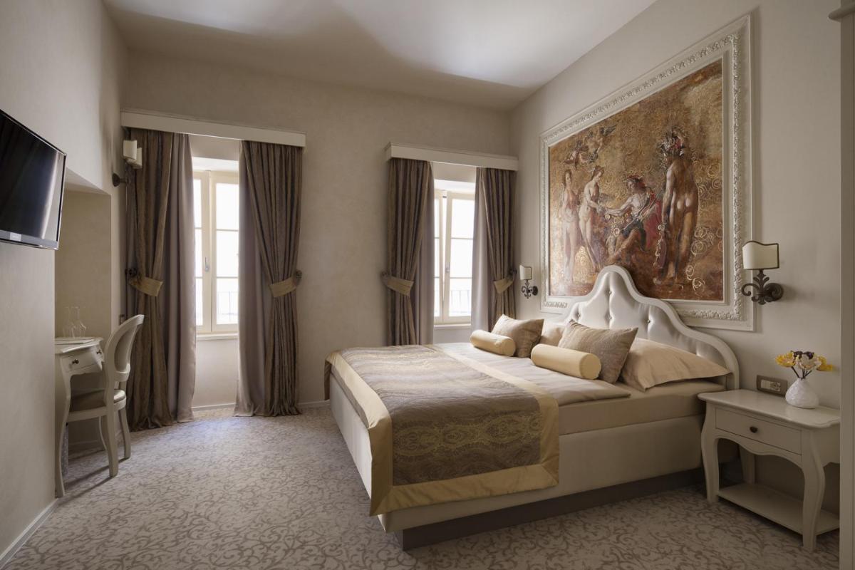 Heritage Hotel Life Palace