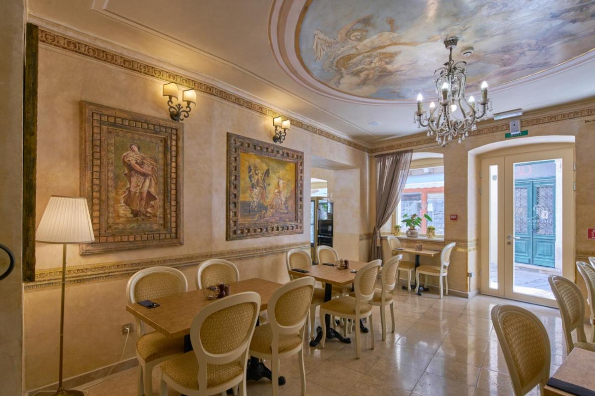 Heritage Hotel Life Palace