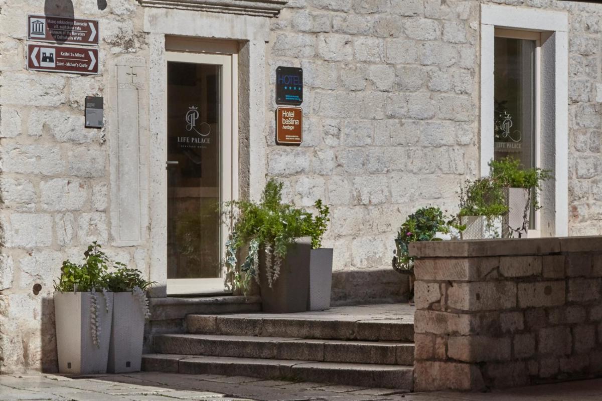 Heritage Hotel Life Palace