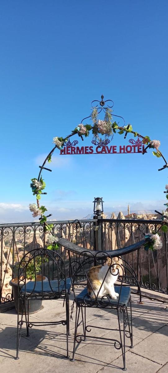 Hermes Cave Hotel