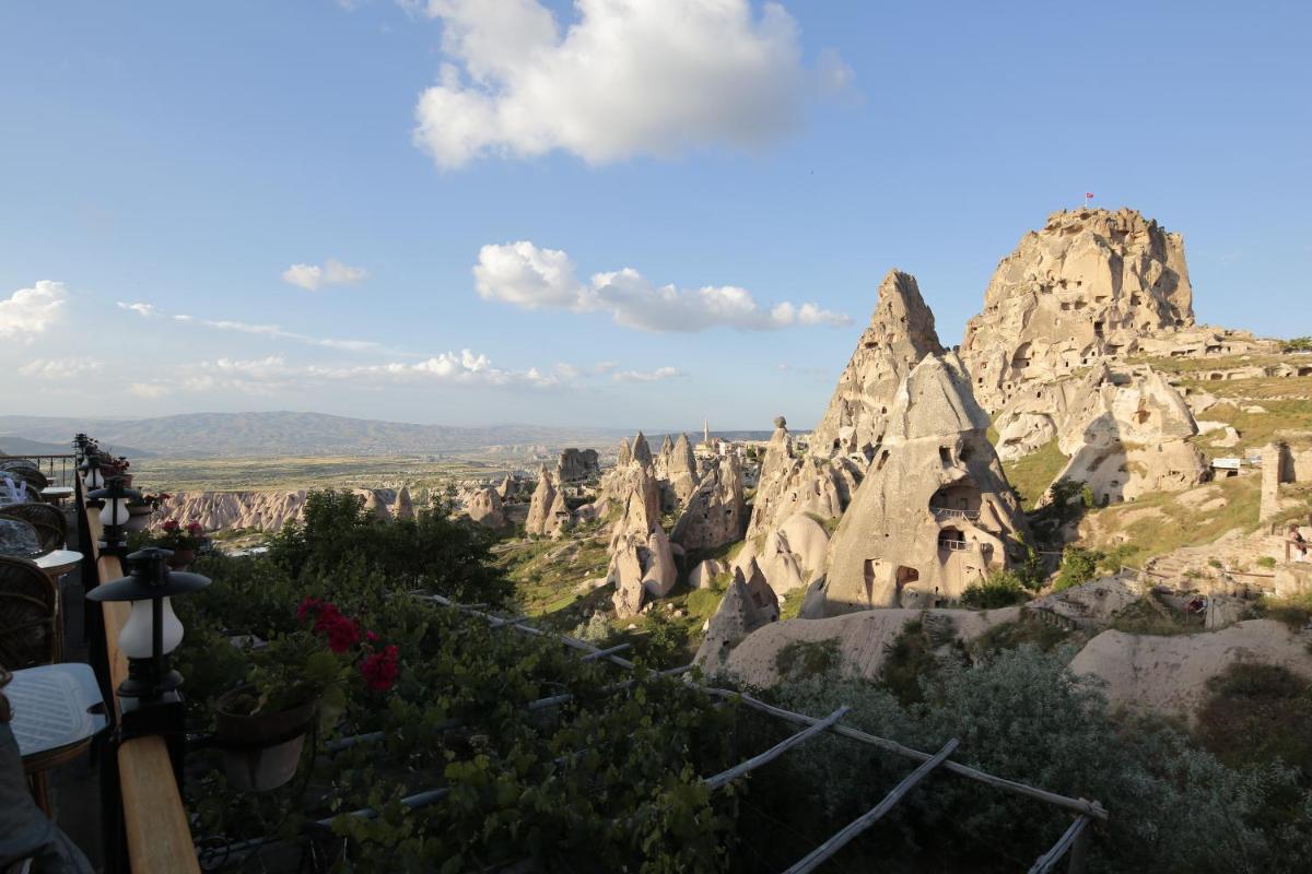 Hermes Cave Hotel