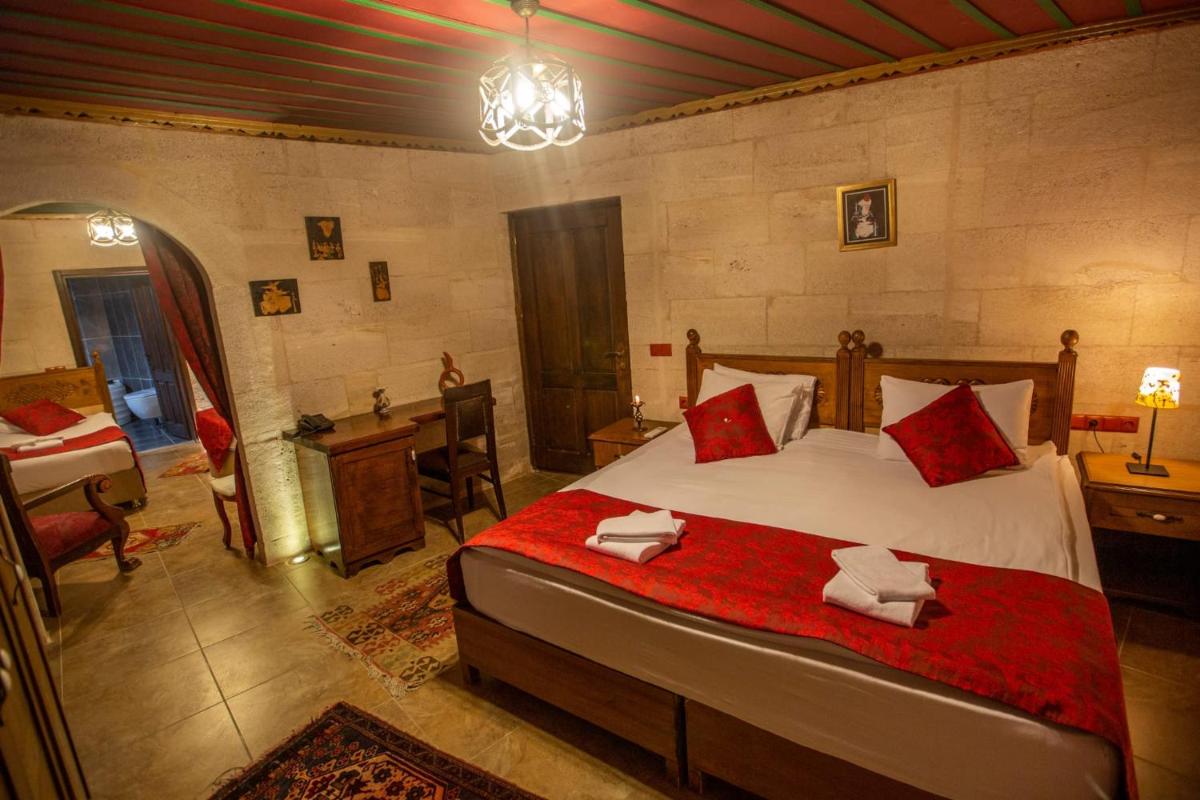 Hermes Cave Hotel