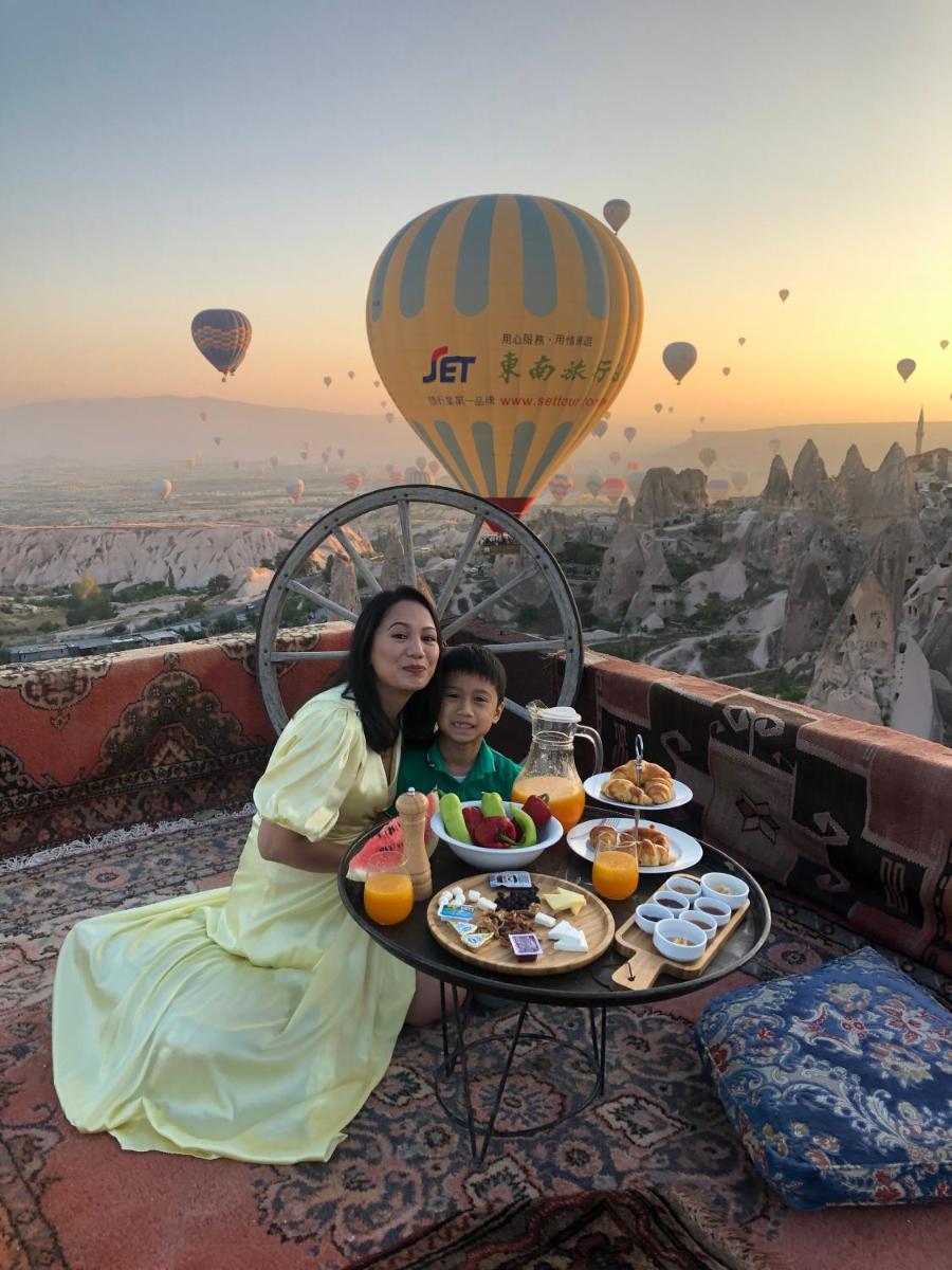 Hermes Cave Hotel