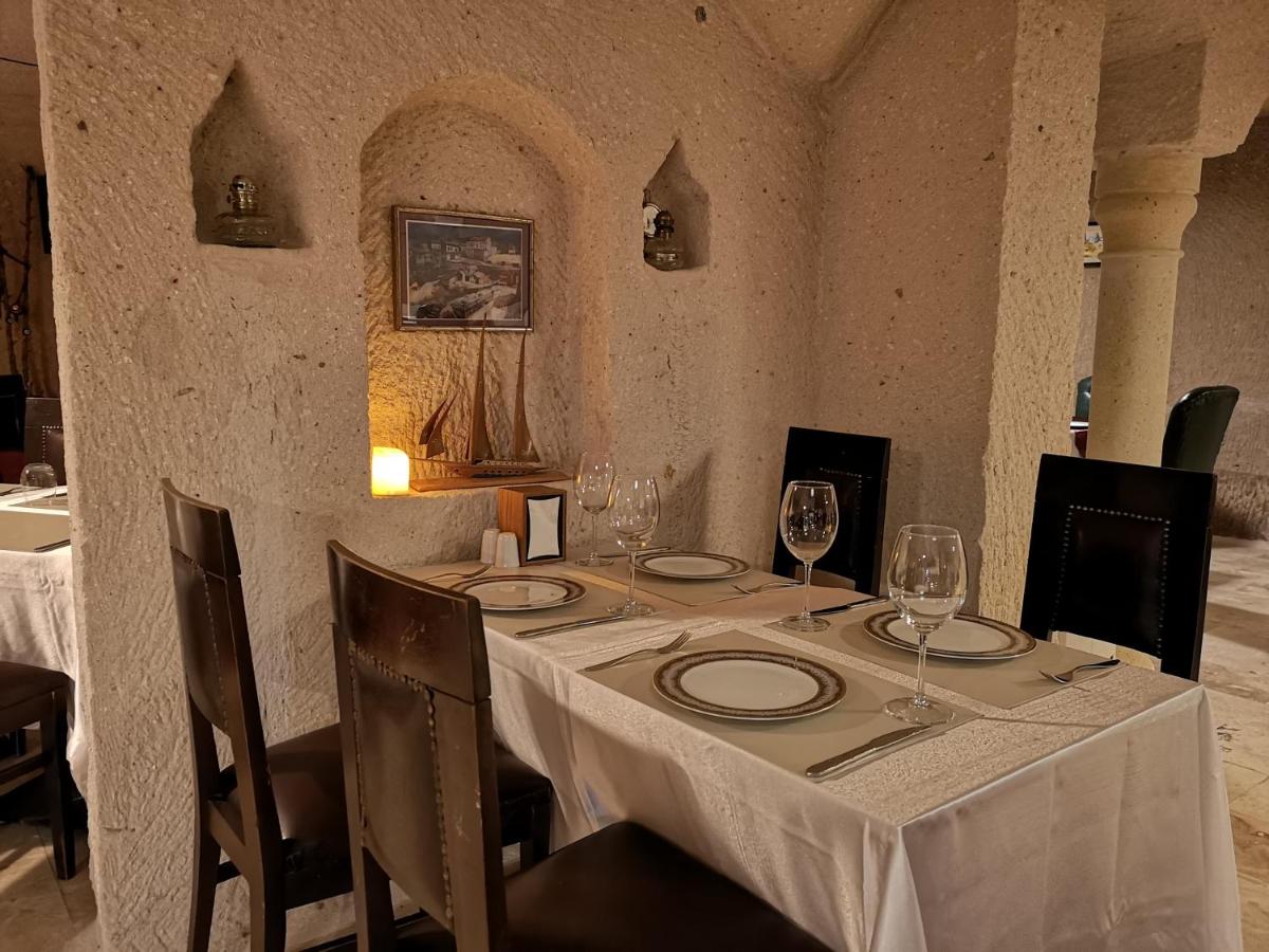 Hermes Cave Hotel