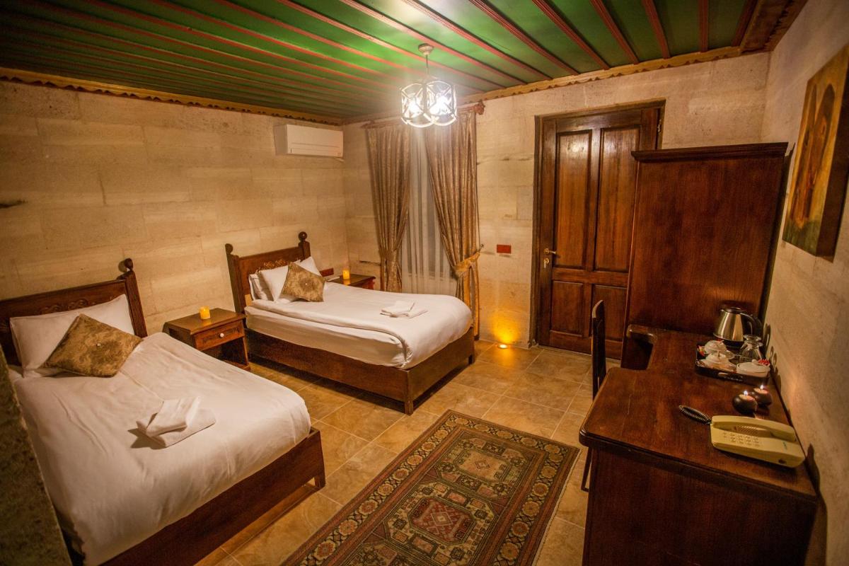 Hermes Cave Hotel