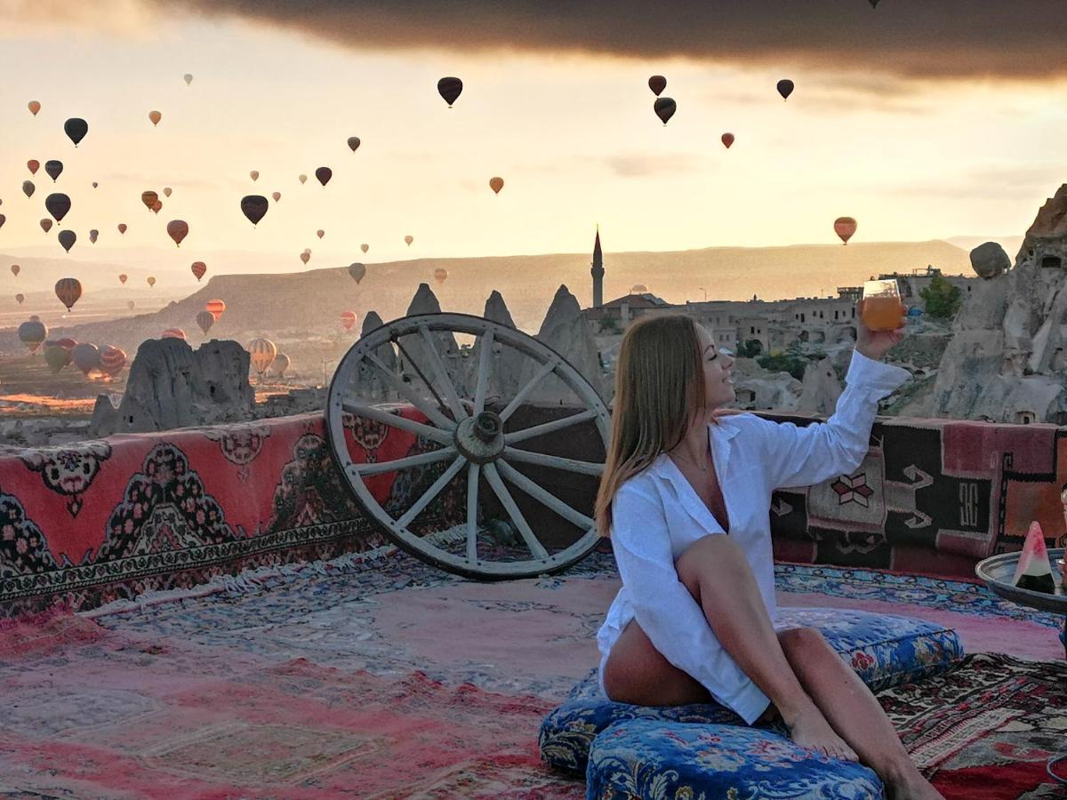 Hermes Cave Hotel