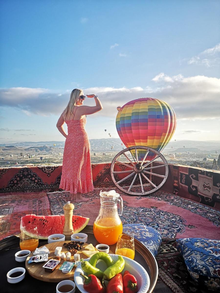 Hermes Cave Hotel