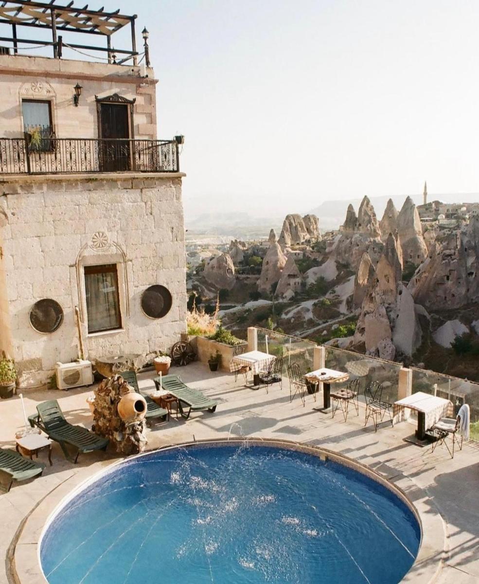 Hermes Cave Hotel