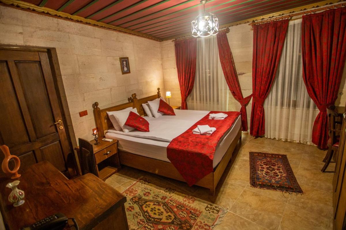 Hermes Cave Hotel