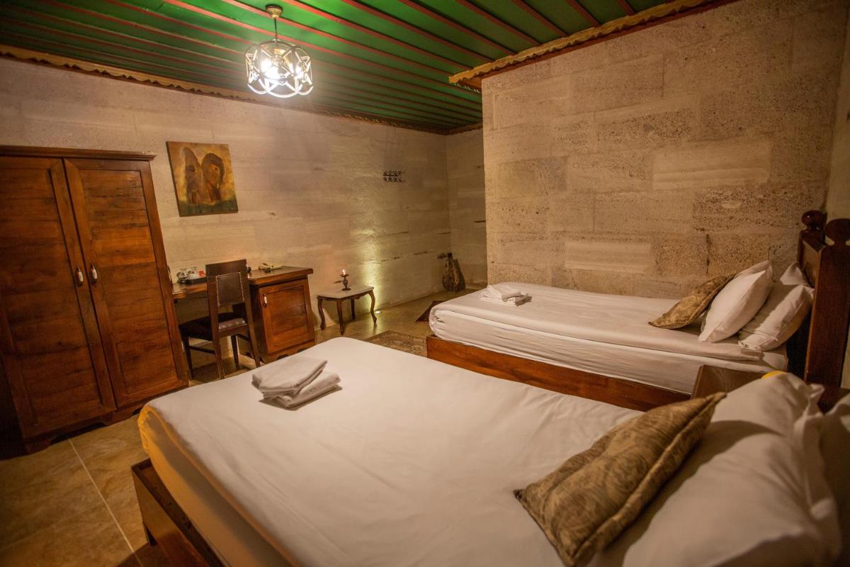 Hermes Cave Hotel