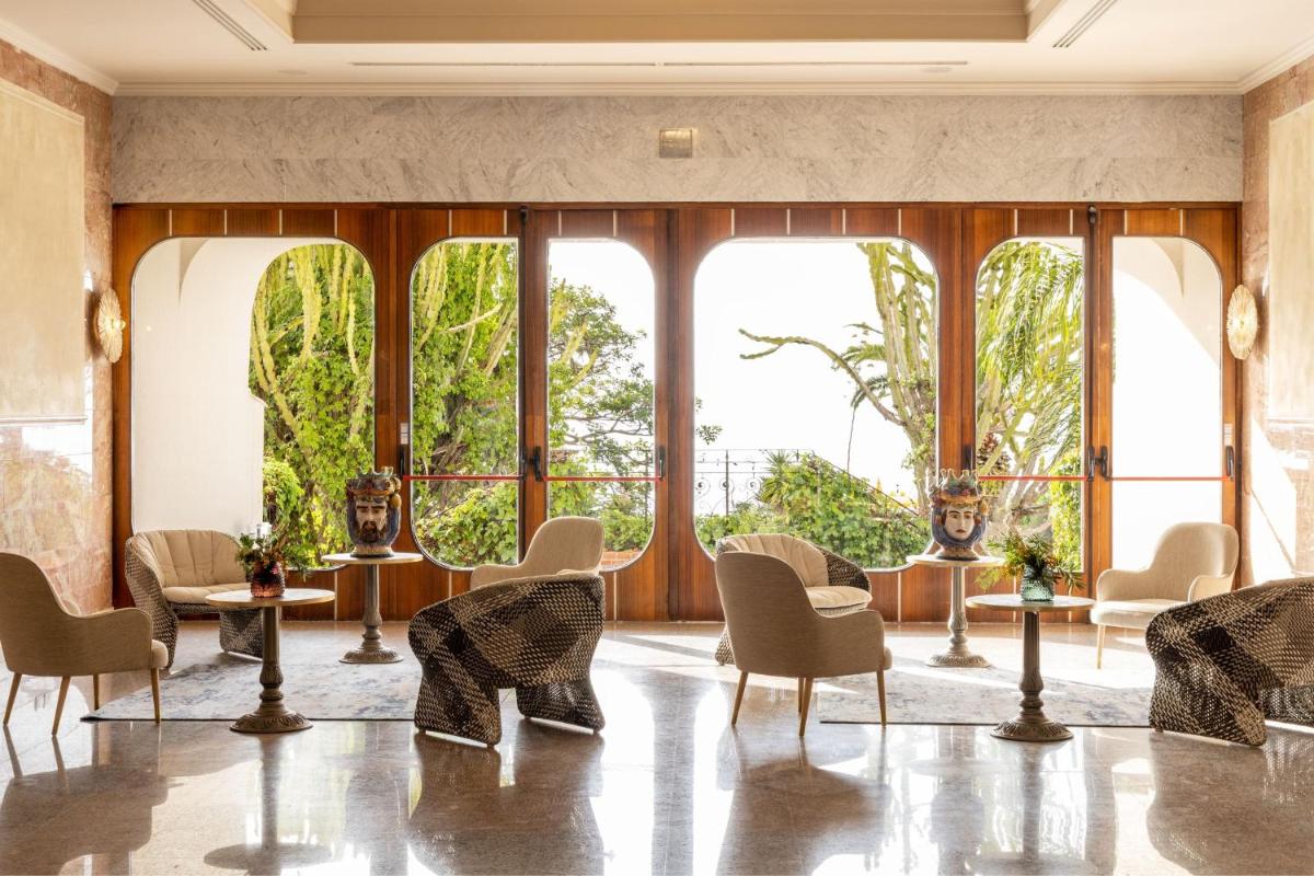 Delta Hotels by Marriott Giardini Naxos