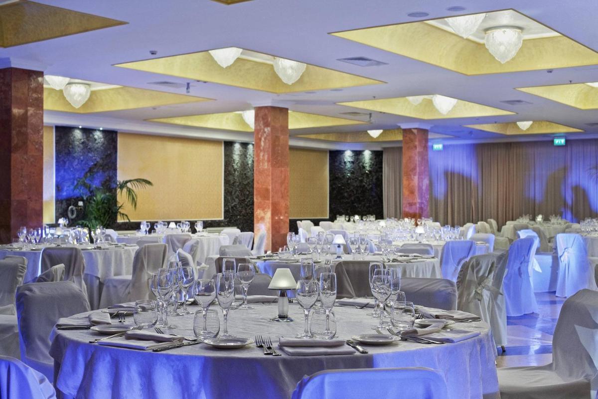 Delta Hotels by Marriott Giardini Naxos
