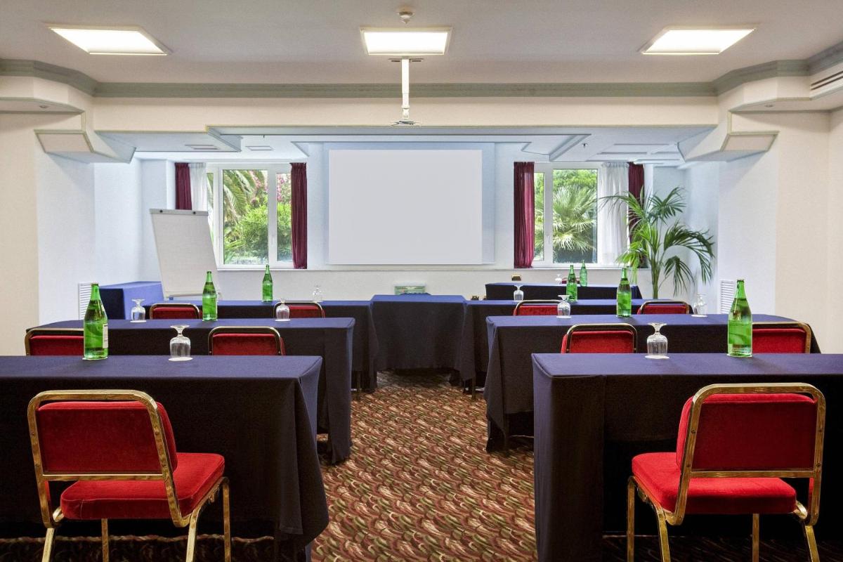 Delta Hotels by Marriott Giardini Naxos