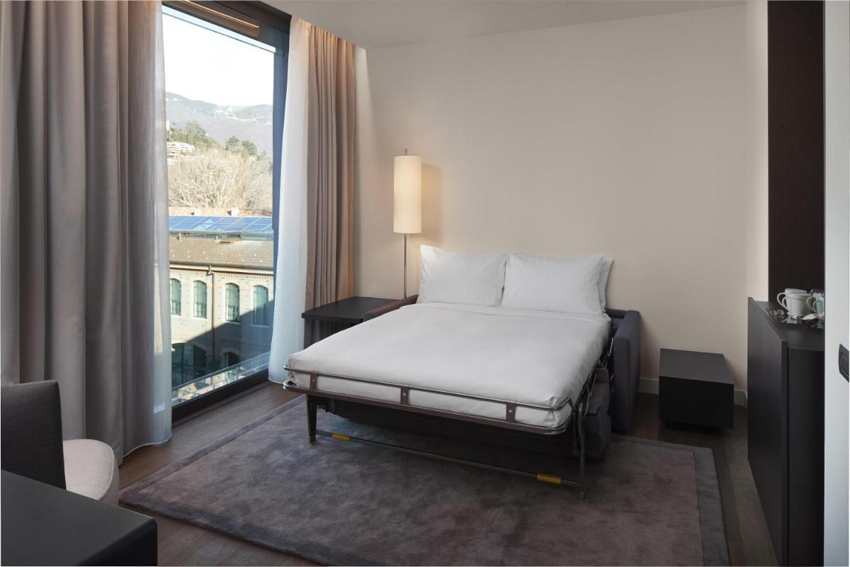 Hilton Lake Como