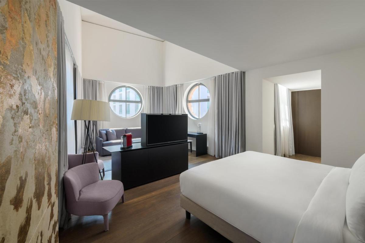 Hilton Lake Como