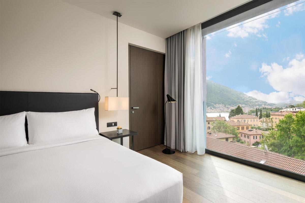 Hilton Lake Como