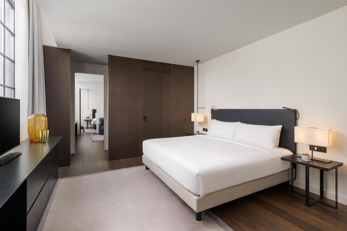 Hilton Lake Como