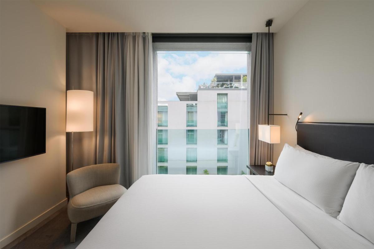 Hilton Lake Como