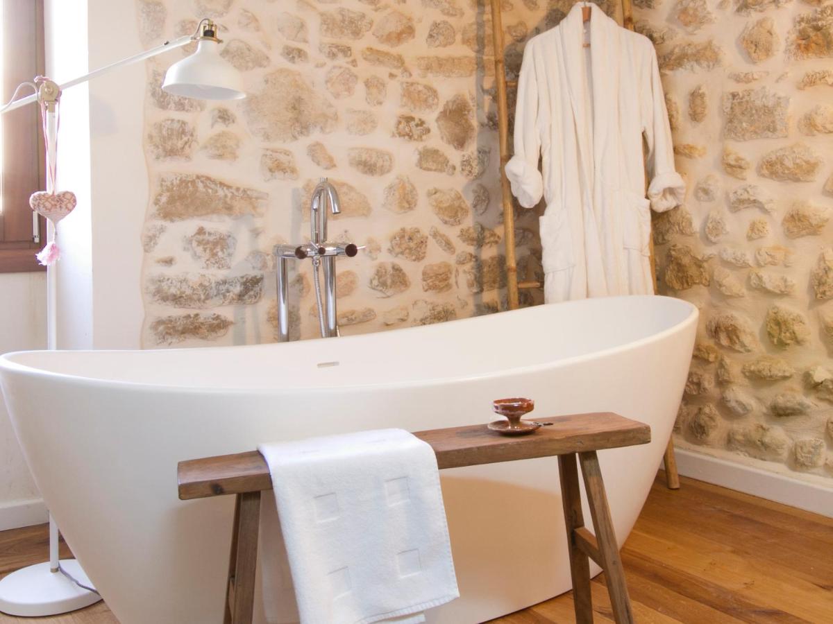 Home Hotel The Pink Pepper Tree