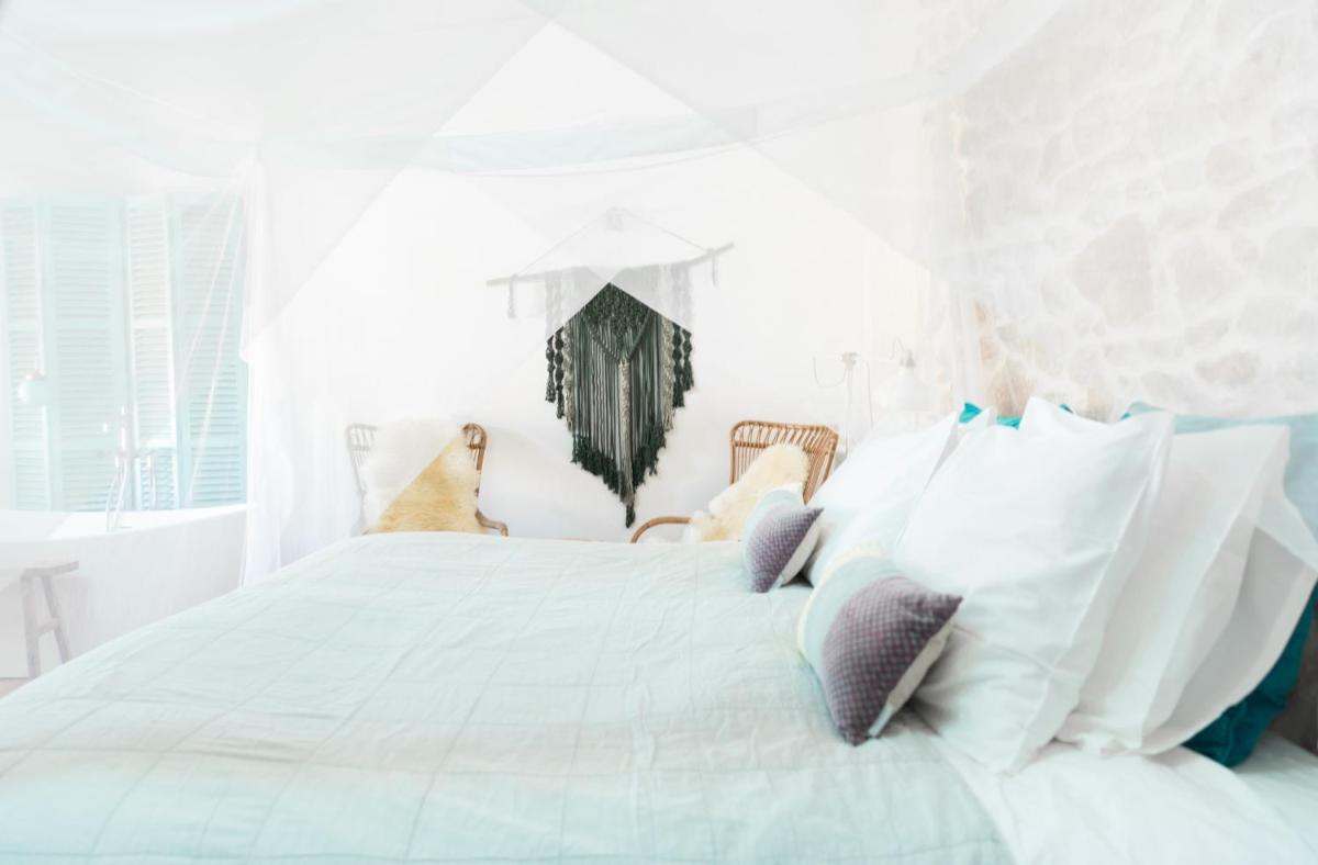 Home Hotel The Pink Pepper Tree