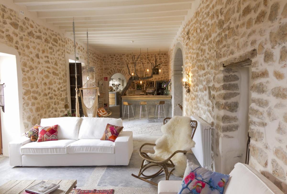 Home Hotel The Pink Pepper Tree