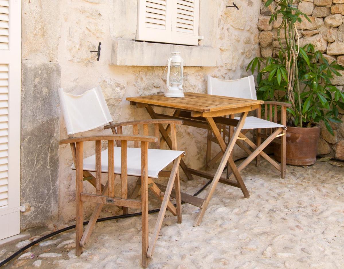 Home Hotel The Pink Pepper Tree