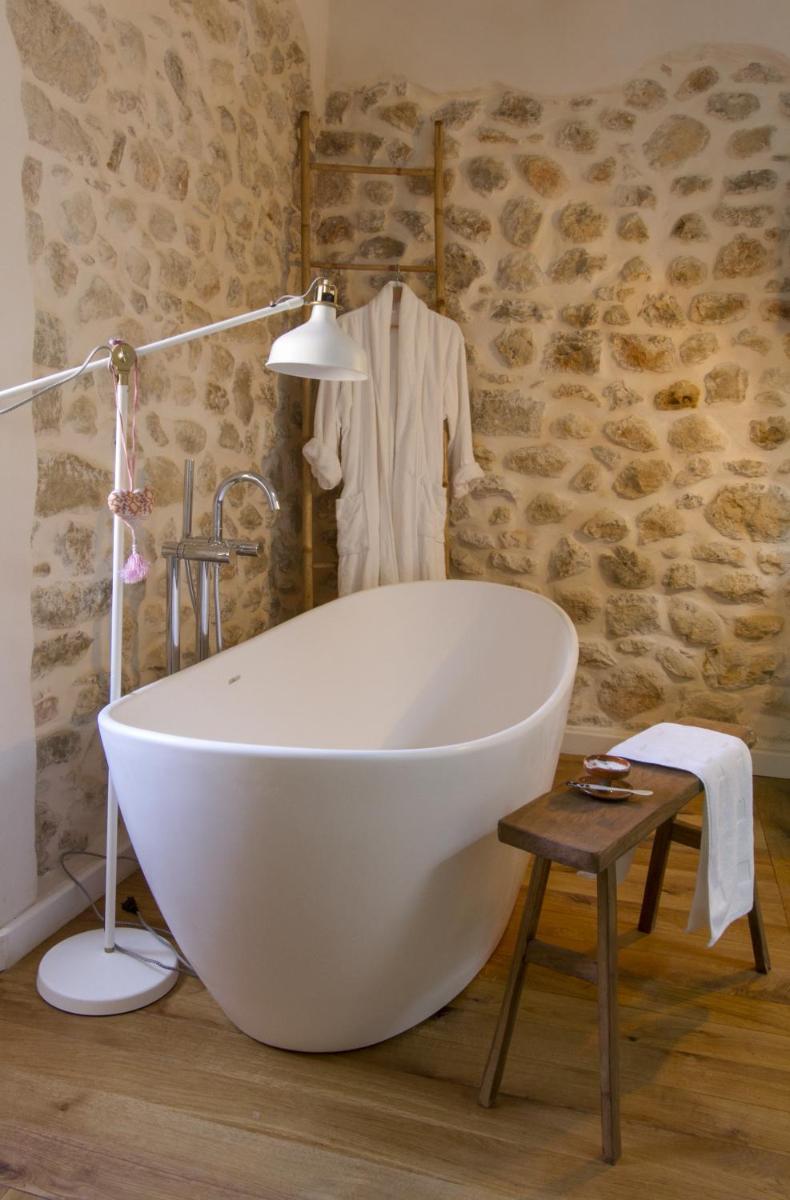 Home Hotel The Pink Pepper Tree