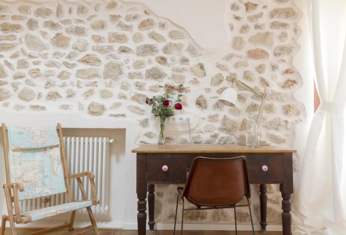 Home Hotel The Pink Pepper Tree