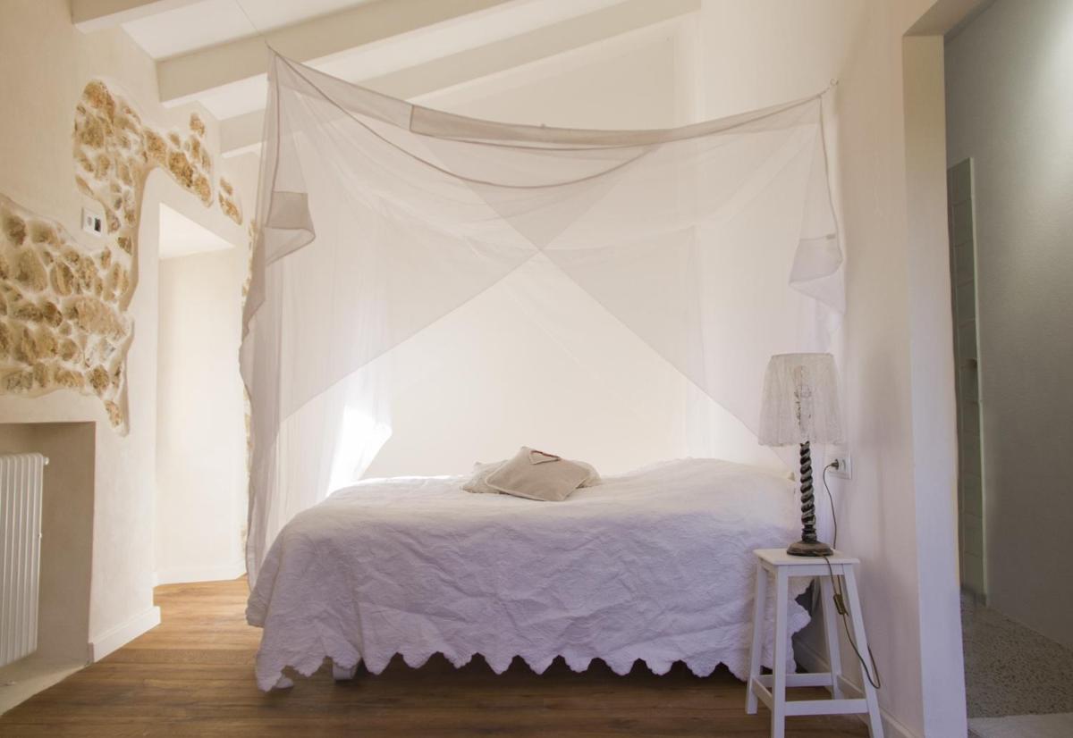 Home Hotel The Pink Pepper Tree