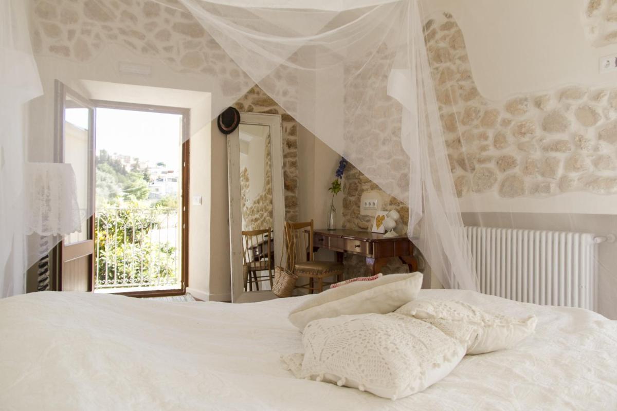 Home Hotel The Pink Pepper Tree