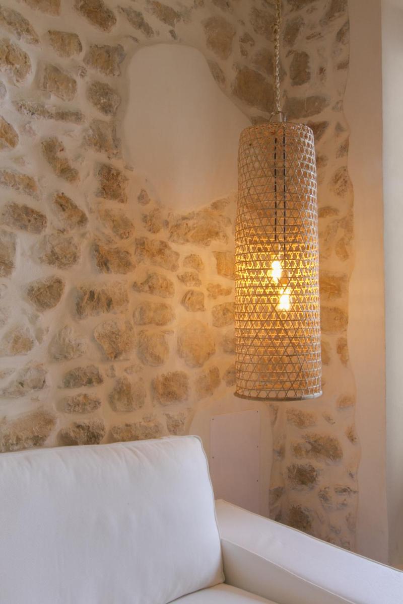 Home Hotel The Pink Pepper Tree