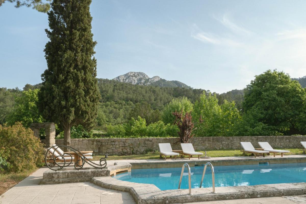 Hostellerie De L'abbaye De La Celle - Teritoria