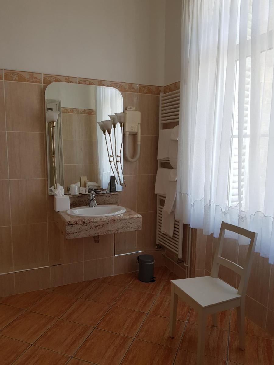 Château des Monthairons Hôtel Restaurant GastroMaison Spa privatif