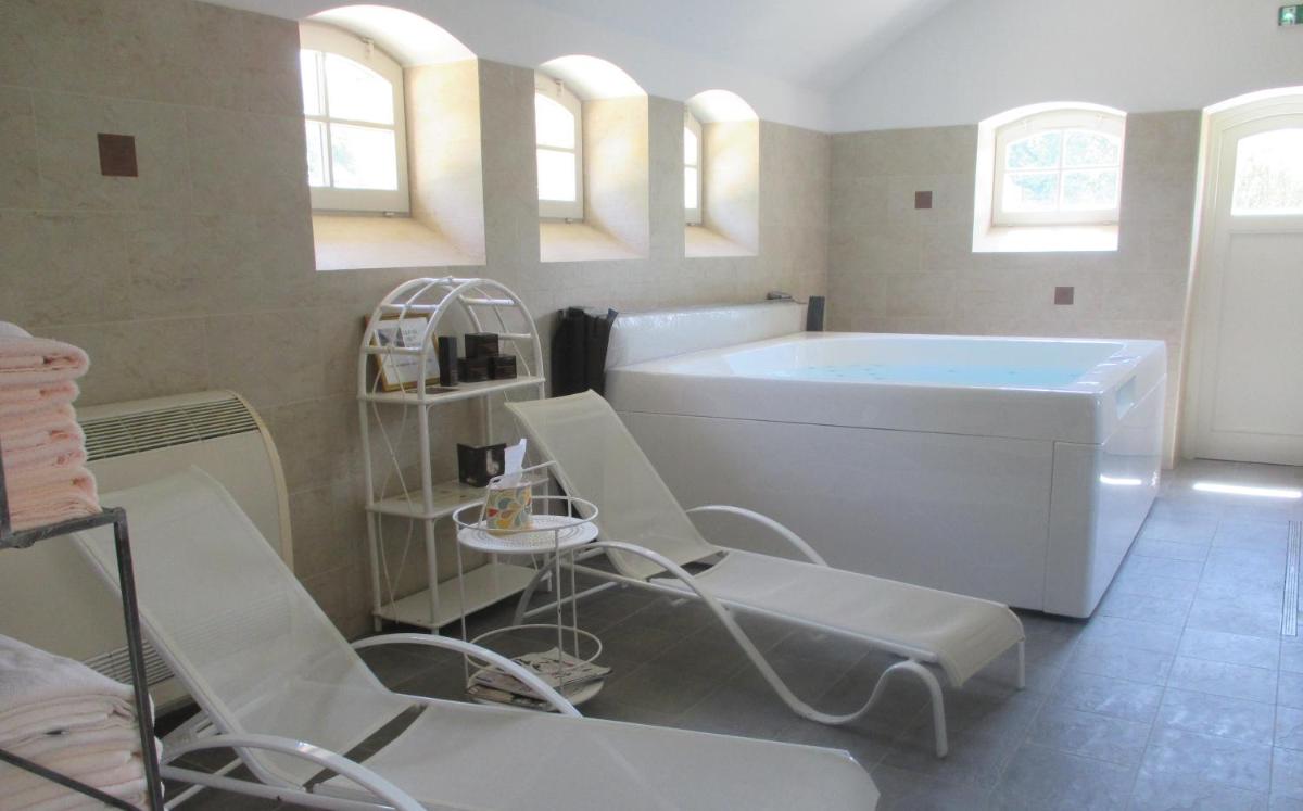 Château des Monthairons Hôtel Restaurant GastroMaison Spa privatif