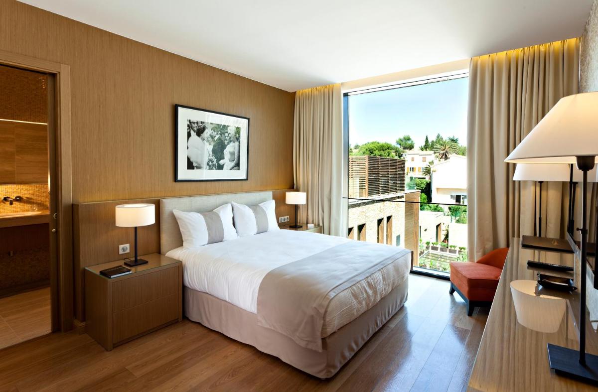 Hostellerie La Farandole