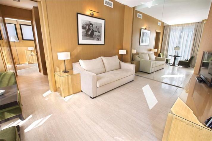 Hostellerie La Farandole