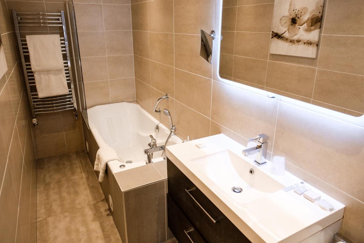 Hotel Restaurant Le Maréchal - Teritoria