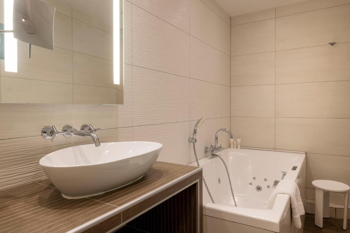 Hotel Restaurant Le Maréchal - Teritoria