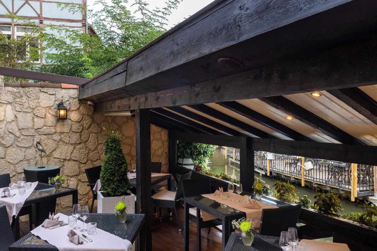 Hotel Restaurant Le Maréchal - Teritoria