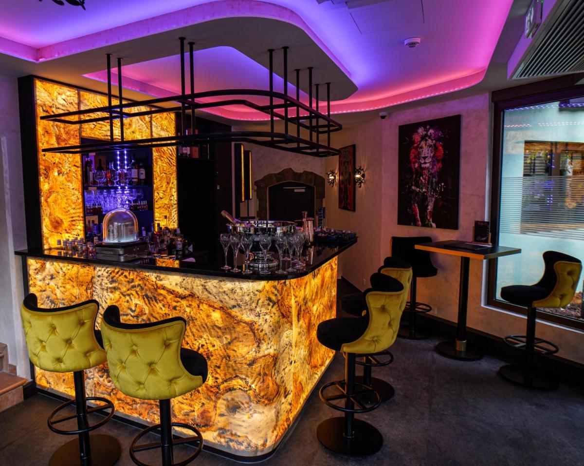 Hotel Restaurant Le Maréchal - Teritoria