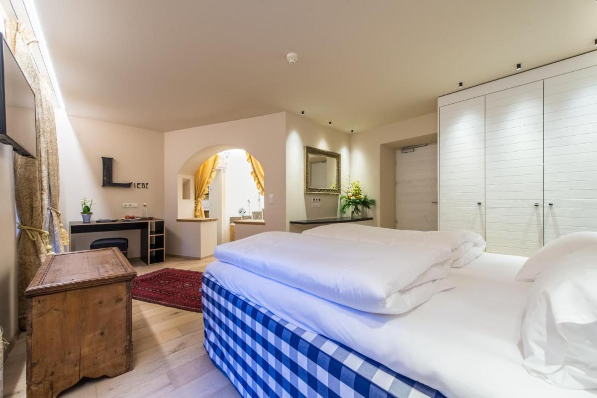 Adler Suite & Stube