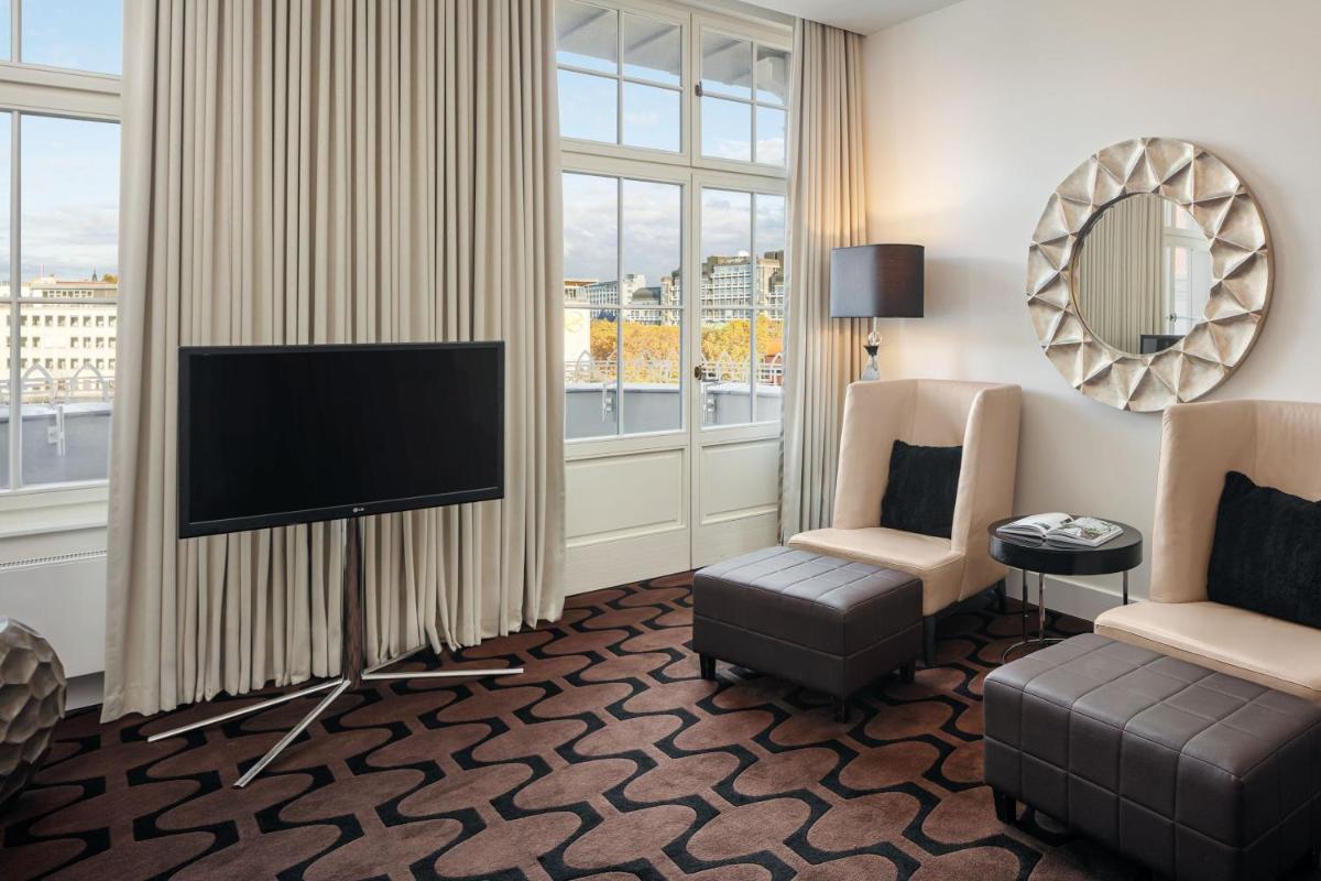 Roomers Berlin Steinplatz, Autograph Collection