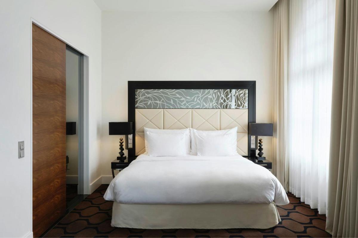 Roomers Berlin Steinplatz, Autograph Collection