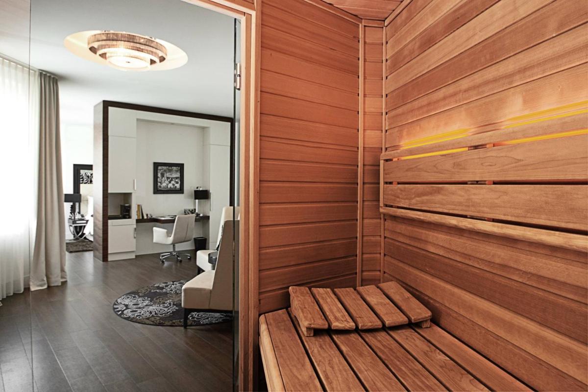 Roomers Berlin Steinplatz, Autograph Collection