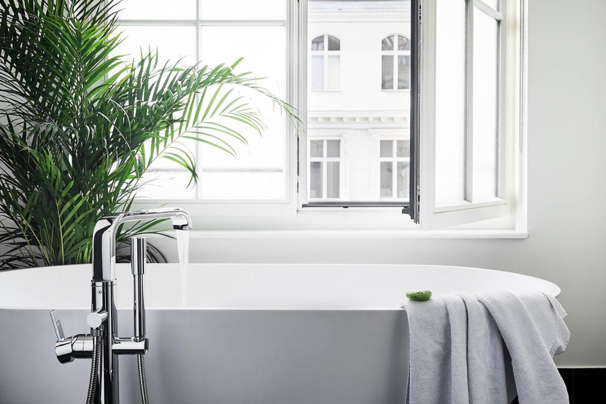 Roomers Berlin Steinplatz, Autograph Collection