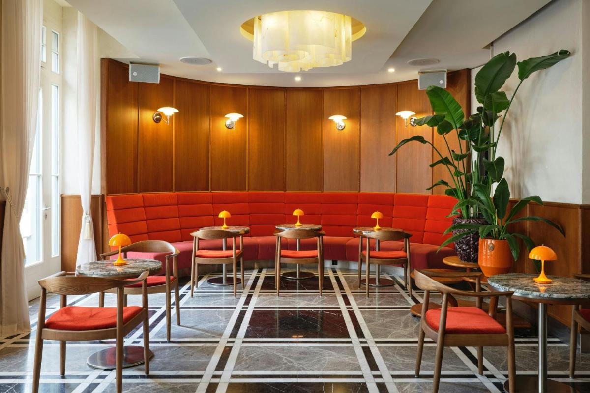 Roomers Berlin Steinplatz, Autograph Collection