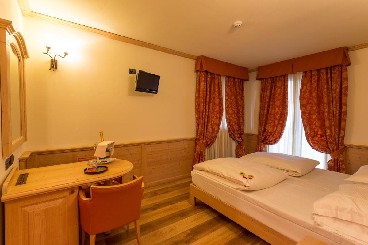 Hotel Arisch