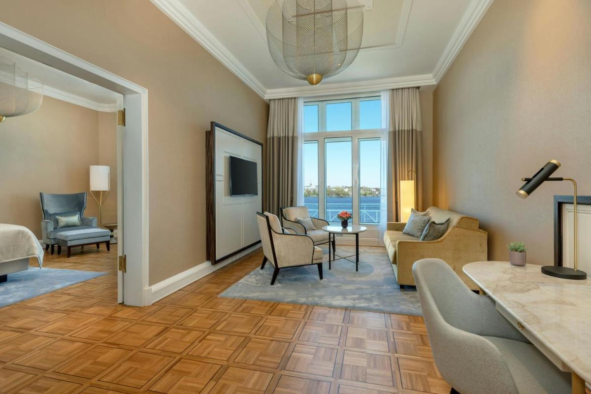 Hotel Atlantic Hamburg, Autograph Collection